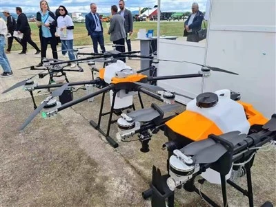 Kmetijski škropilni dron Cena Nakup